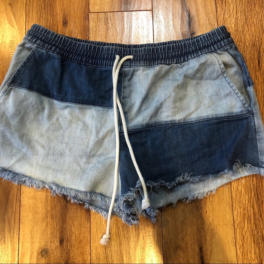 comfy denim shorts!